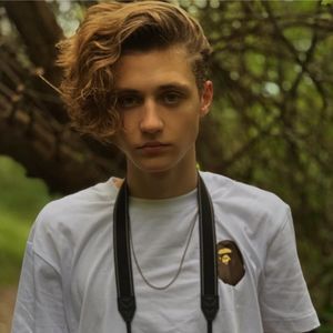 Meet your Posher, Chase